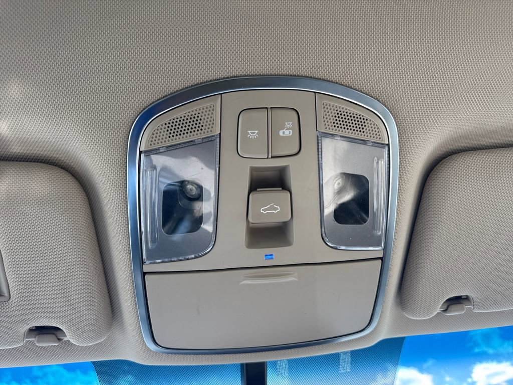 Used 2017 Hyundai Sonata Limited image 26