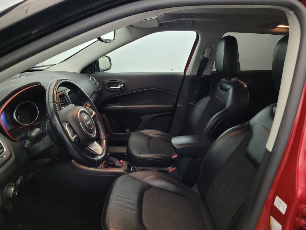 Used 2018 Jeep Compass Trailhawk w/ Cold Weather Group AWD/4WD image 17