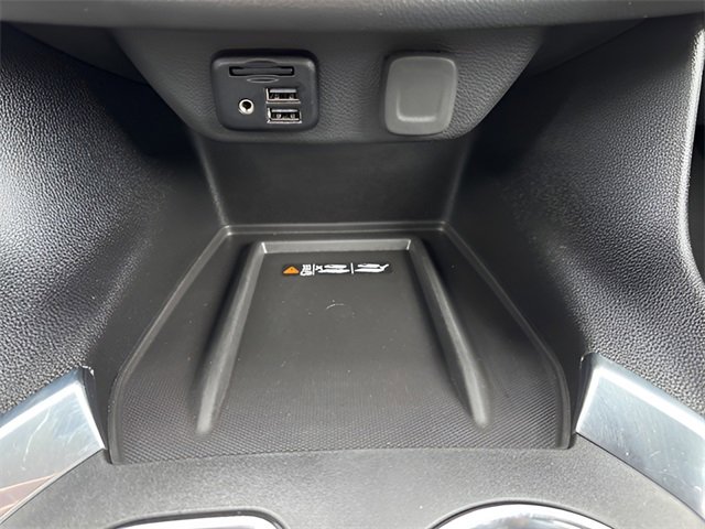 Used 2024 Chevrolet Traverse RS image 18