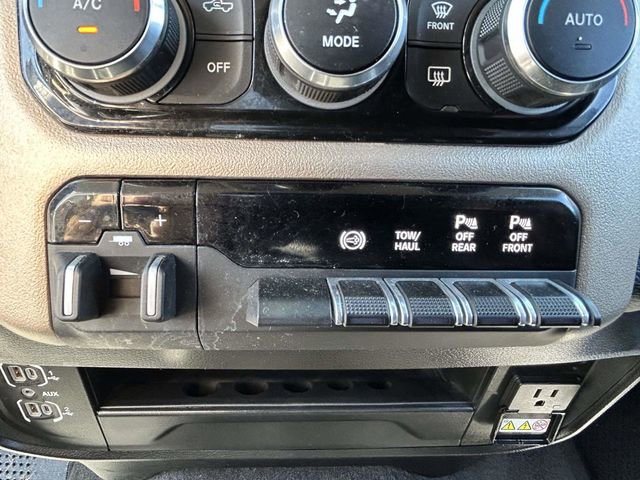 Used 2024 RAM 2500 Laramie w/ Safety Group image 19