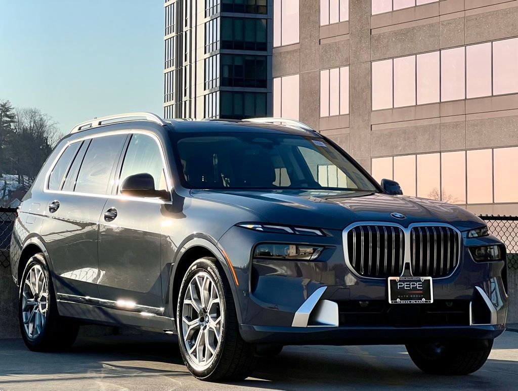 Used 2024 BMW X7 xDrive40i w/ Premium Package