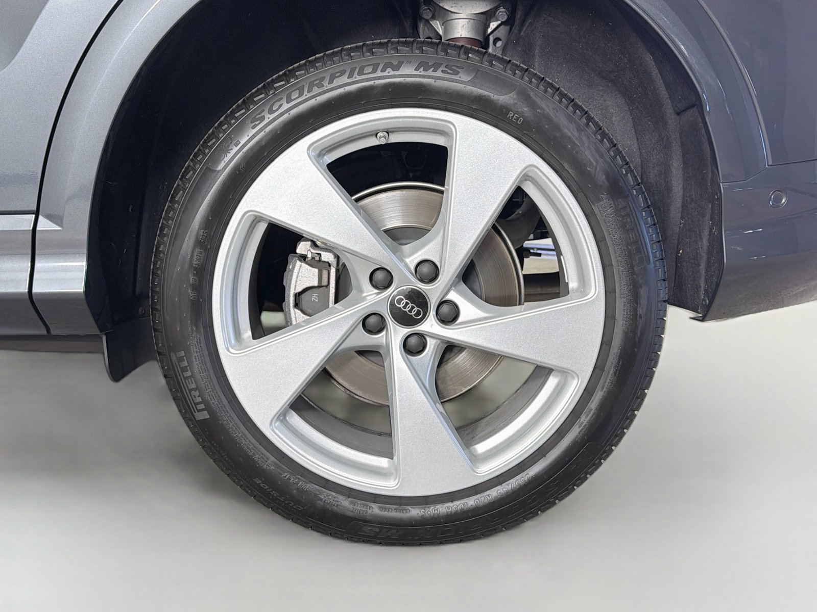 Certified 2026 Audi Q5 Premium Plus AWD/4WD image 32