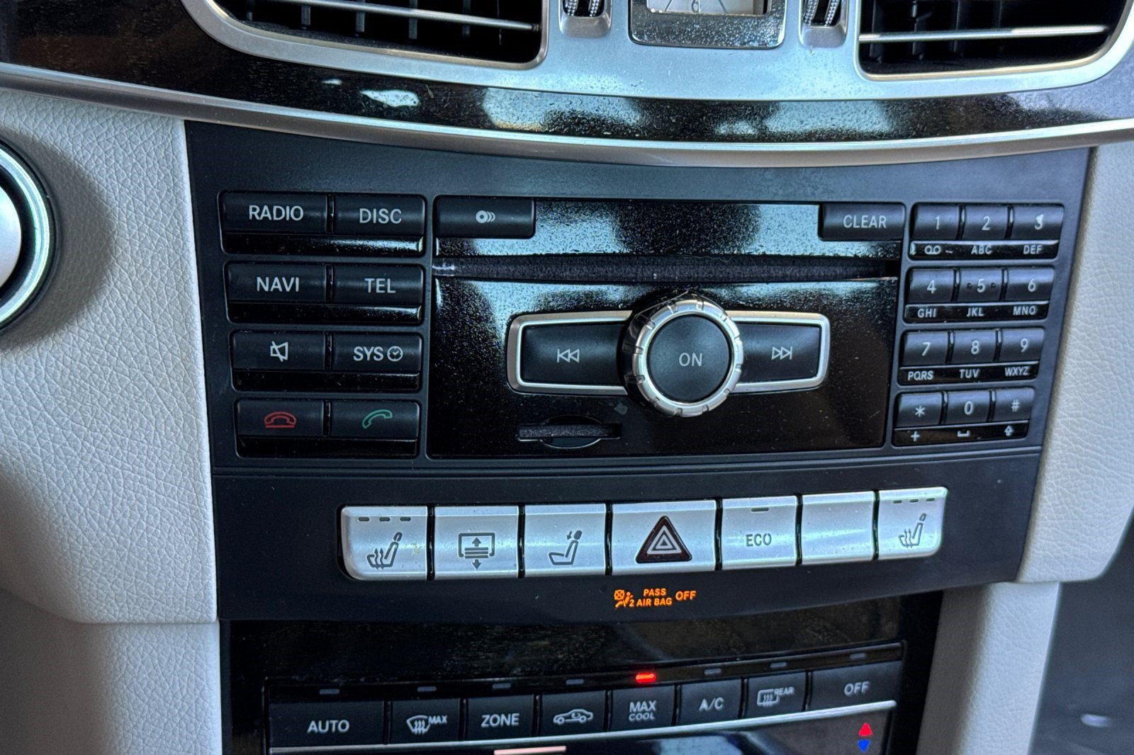 Used 2014 Mercedes-Benz E 350 Sedan image 19