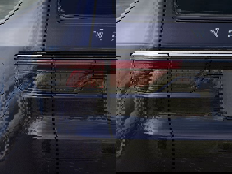 New 2025 Jeep Wagoneer 4WD w/ HD Trailer Tow Package image 26