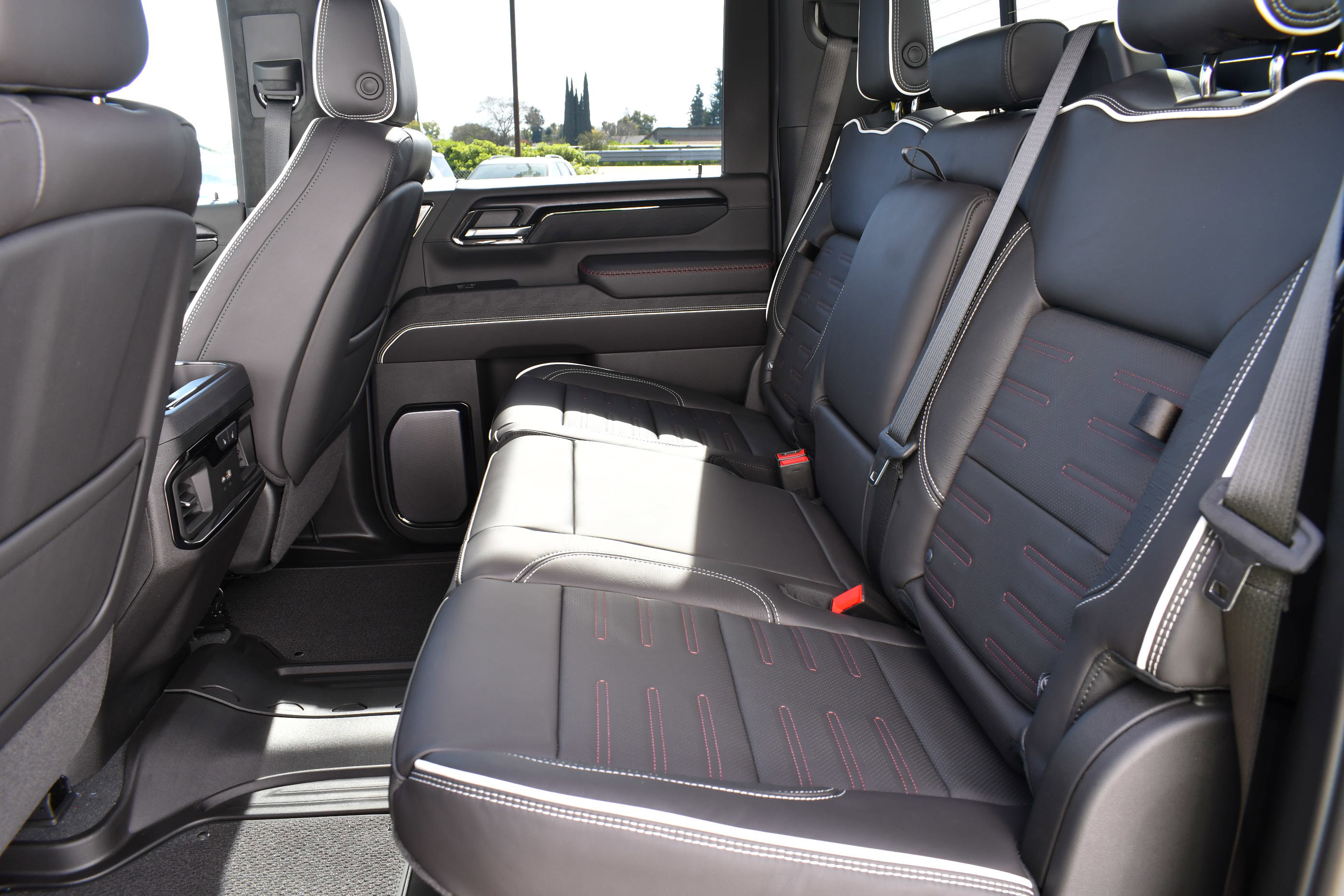 New 2026 GMC Sierra 2500 AT4X image 25