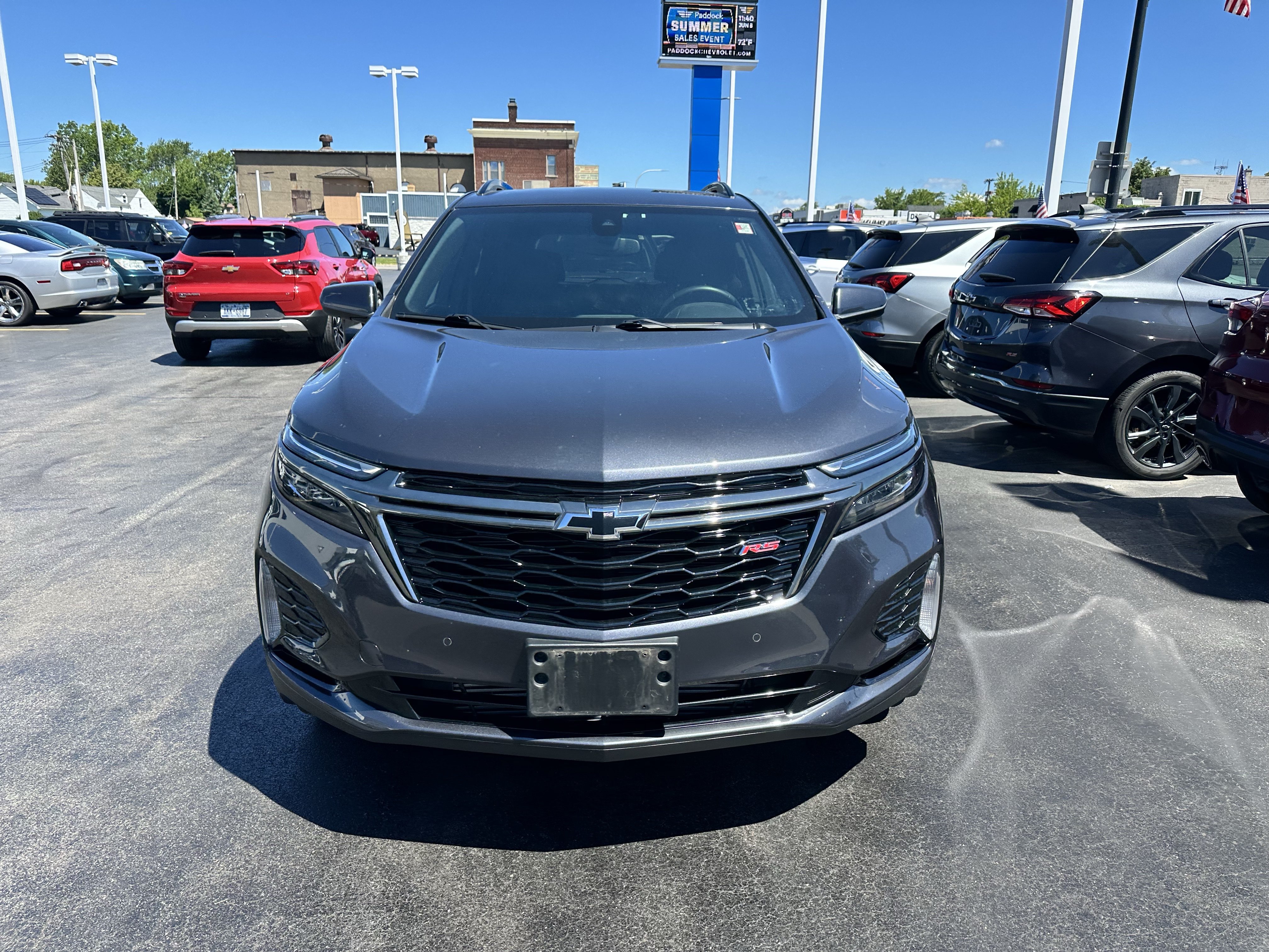 Used 2023 Chevrolet Equinox RS AWD/4WD image 2
