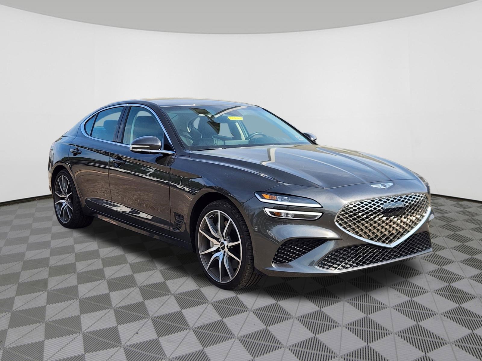 Used 2025 Genesis G70 2.5T RWD image 1
