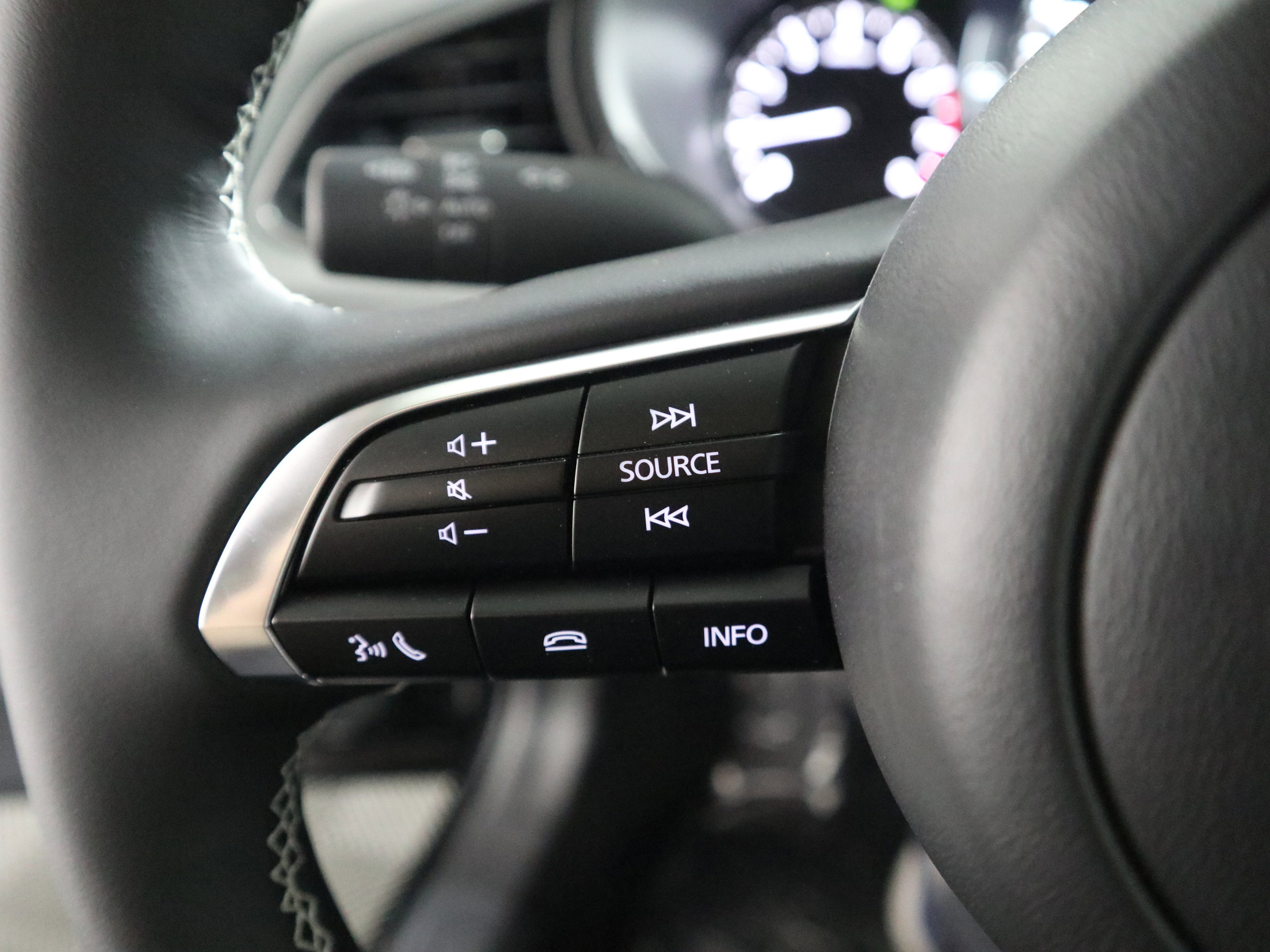 New 2026 MAZDA CX-30 Aire Edition image 25
