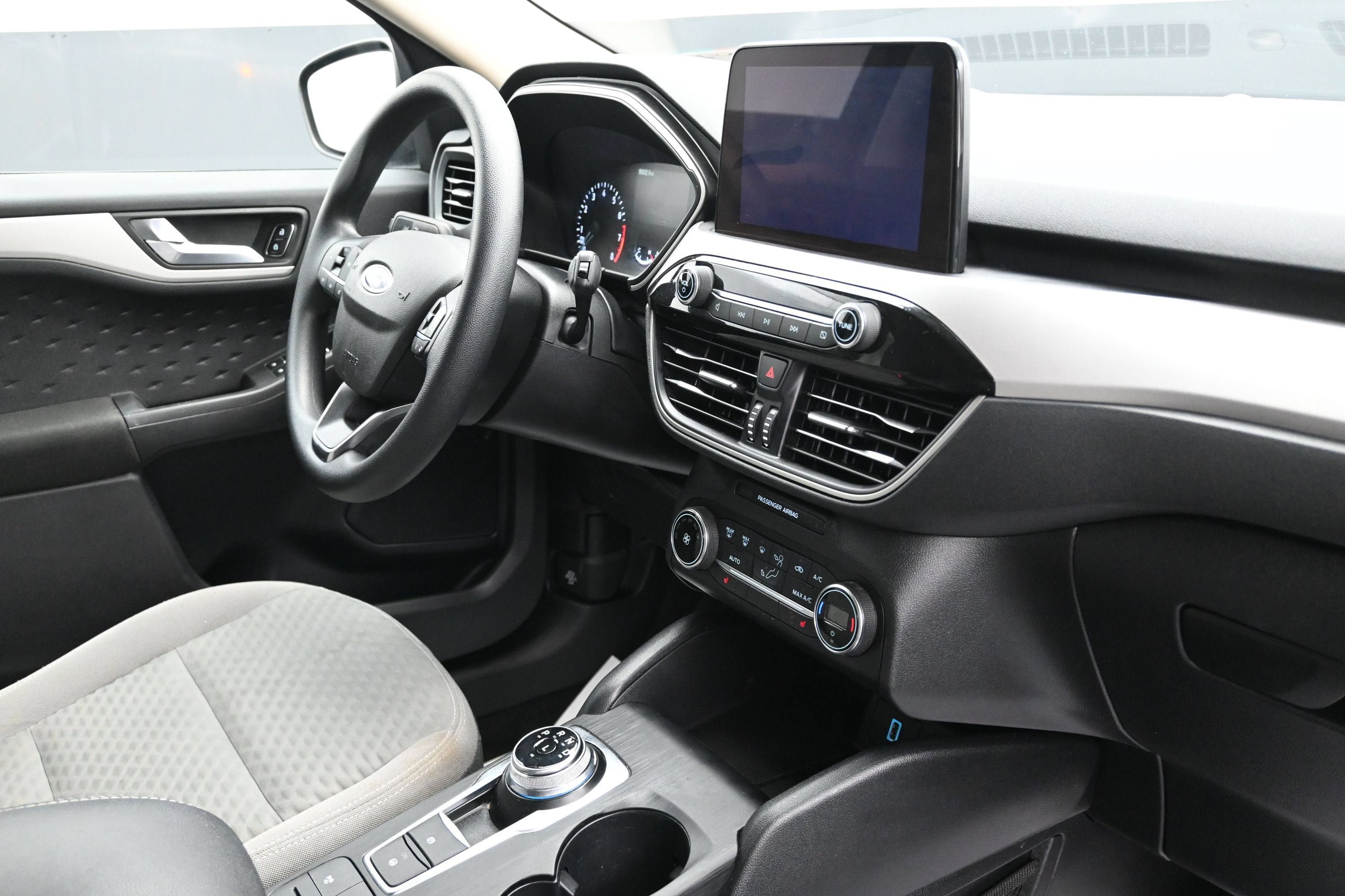 Used 2020 Ford Escape SE FWD image 30