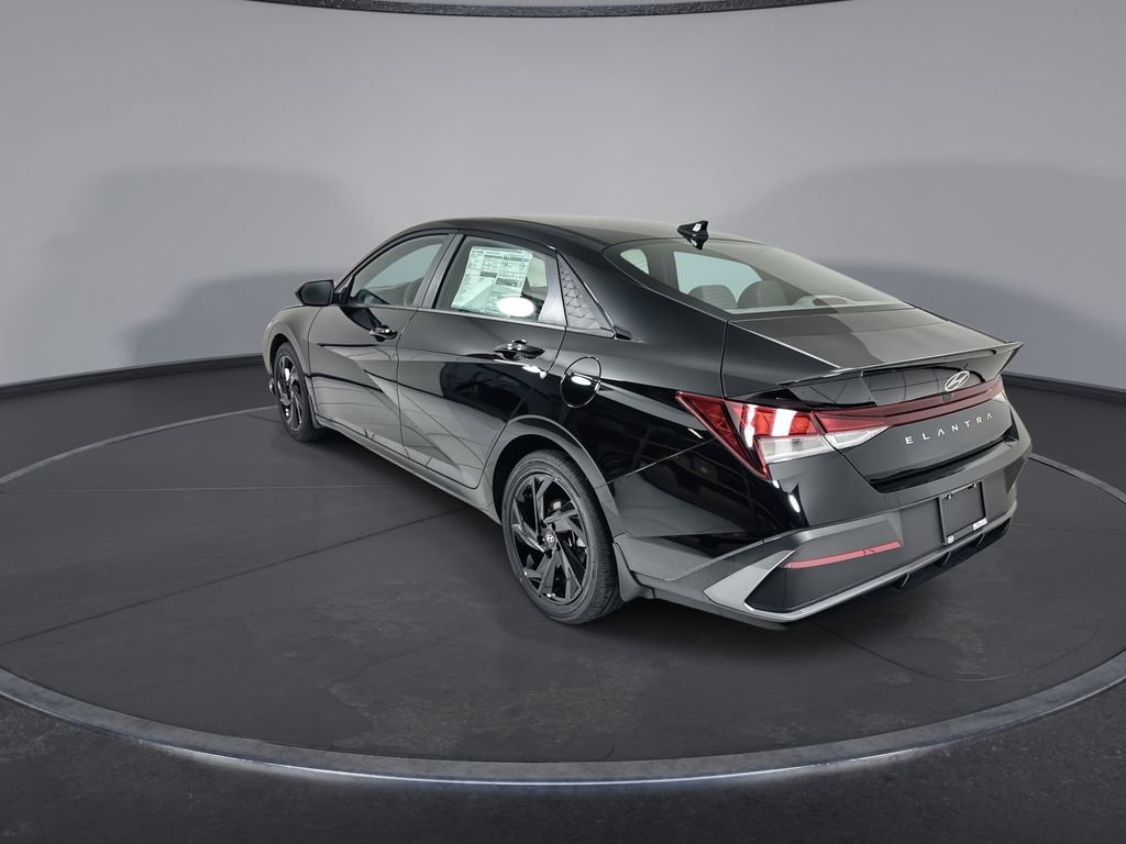 New 2026 Hyundai Elantra Sport FWD image 6