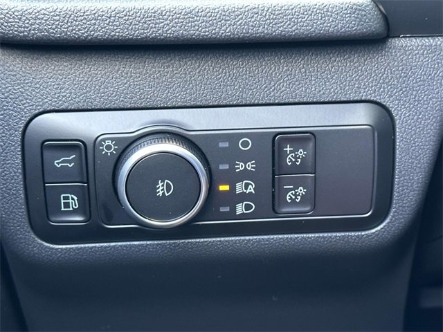 New 2025 Ford Escape SE image 18