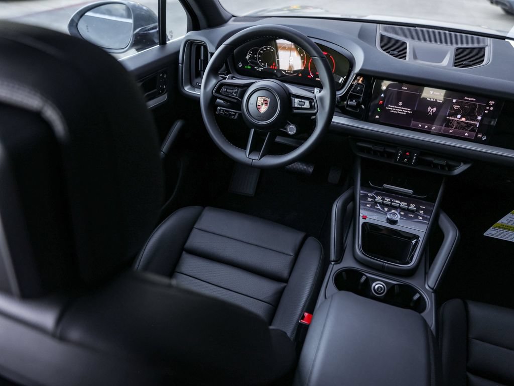 Certified 2026 Porsche Cayenne AWD/4WD image 34