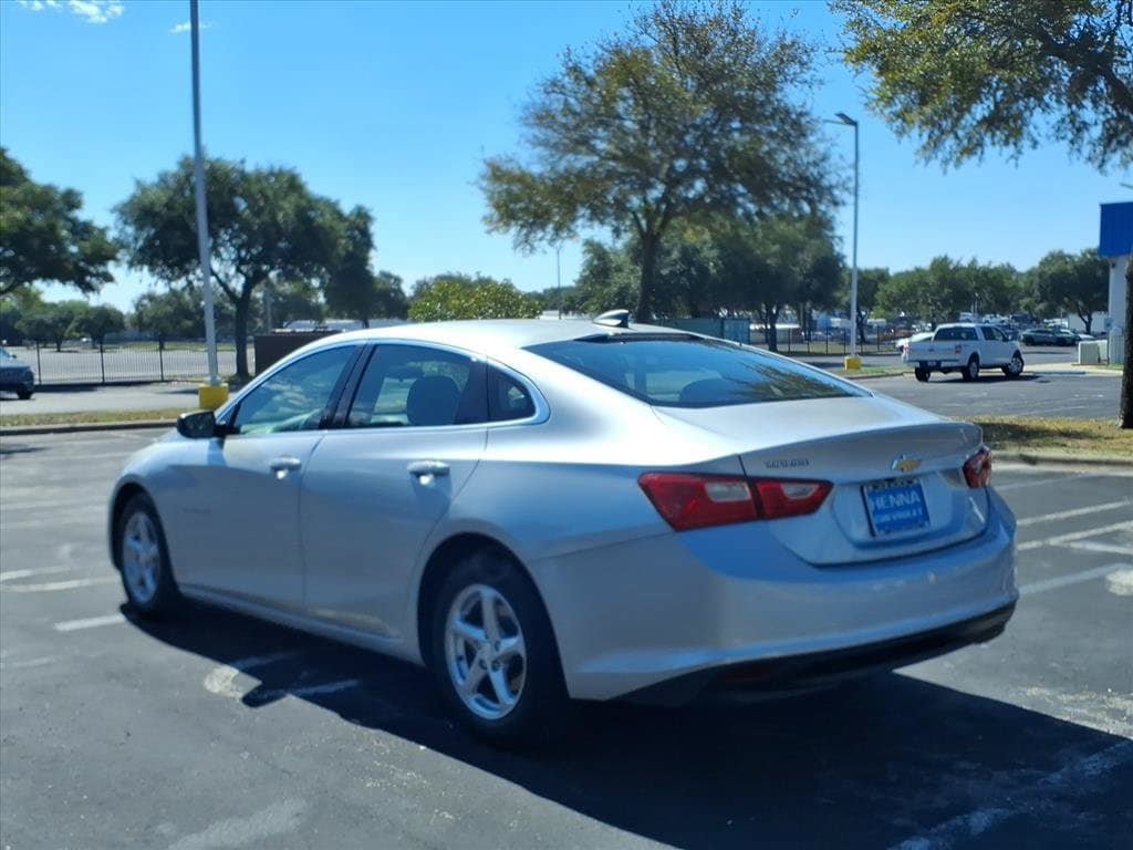Used 2017 Chevrolet Malibu LS FWD image 8