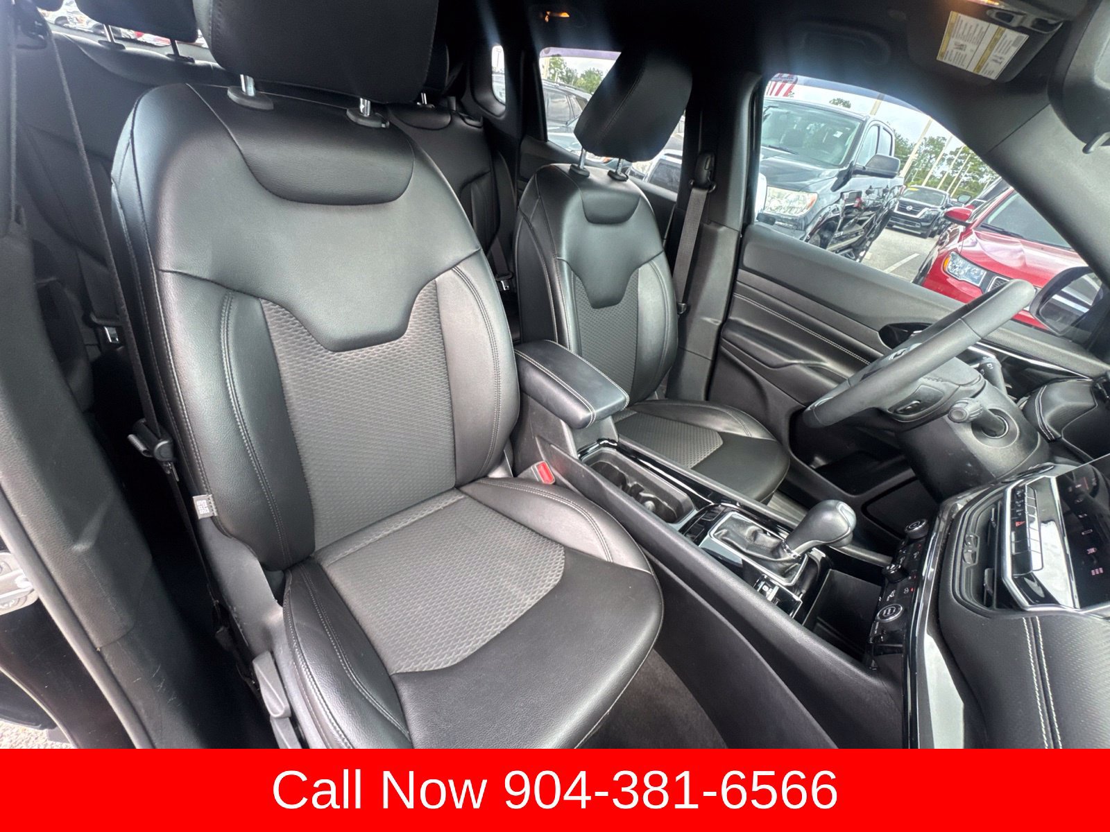 Used 2022 Jeep Compass Latitude FWD image 16
