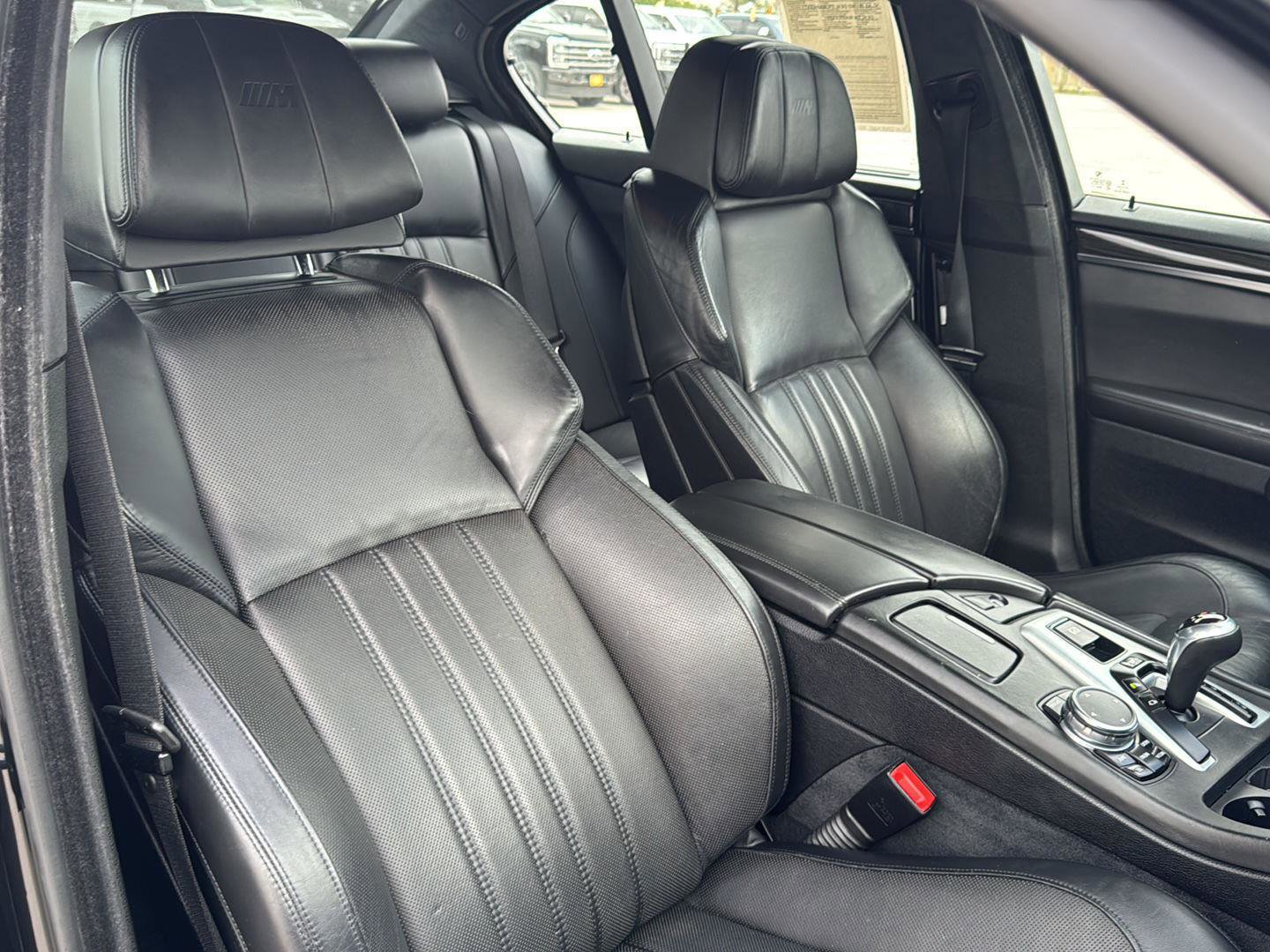 Used 2016 BMW M5 image 30