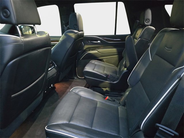 Used 2022 Cadillac Escalade Premium Luxury image 18