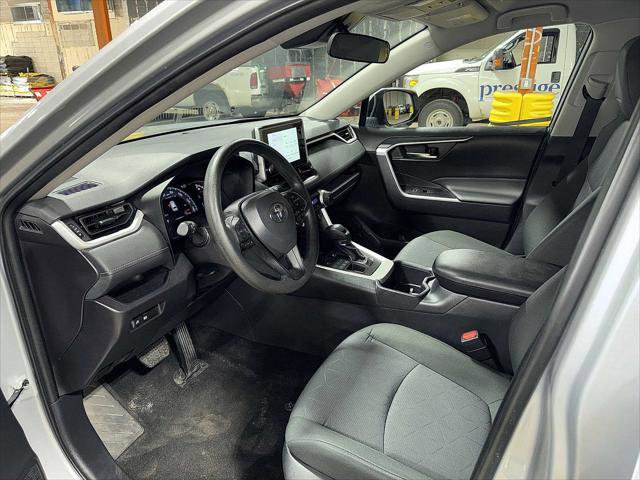 Certified 2025 Toyota RAV4 XLE AWD/4WD image 28