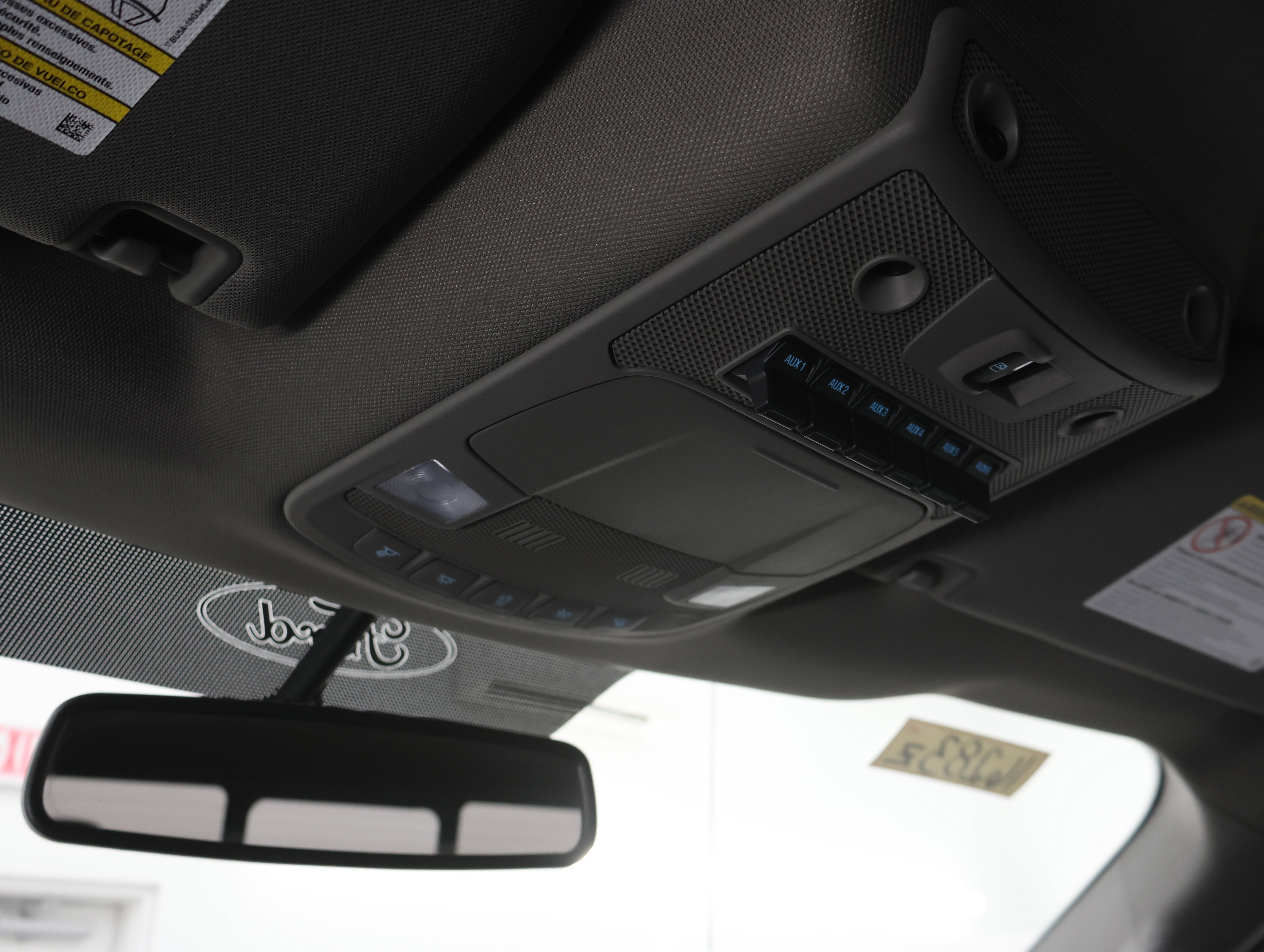 Used 2019 Ford F350 Lariat w/ Chrome Package image 12