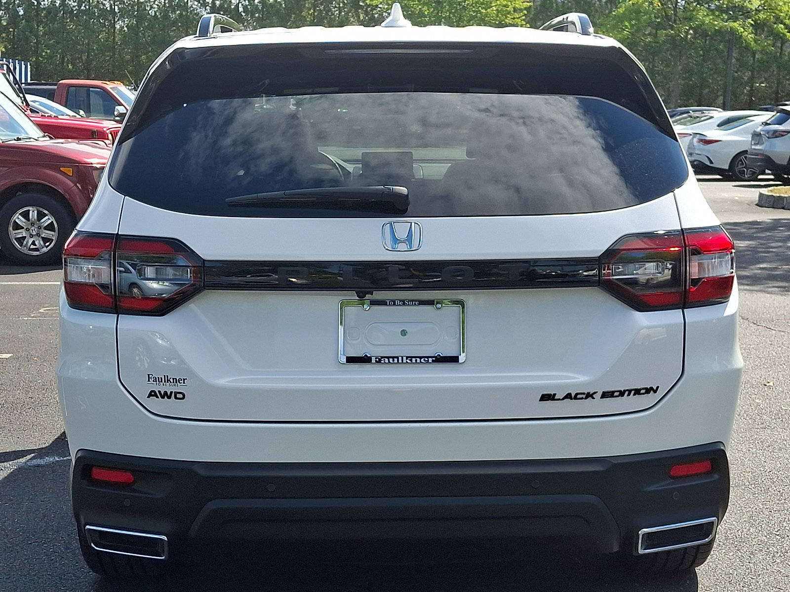 Certified 2025 Honda Pilot Black Edition image 5