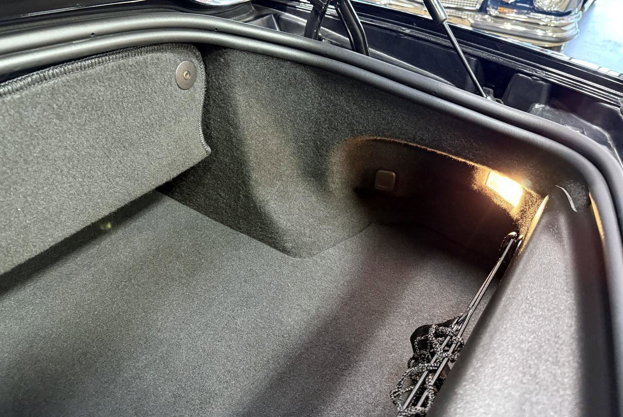 Used 2018 Chevrolet Corvette Stingray Convertible w/ 3LT Preferred Equipment Group image 54