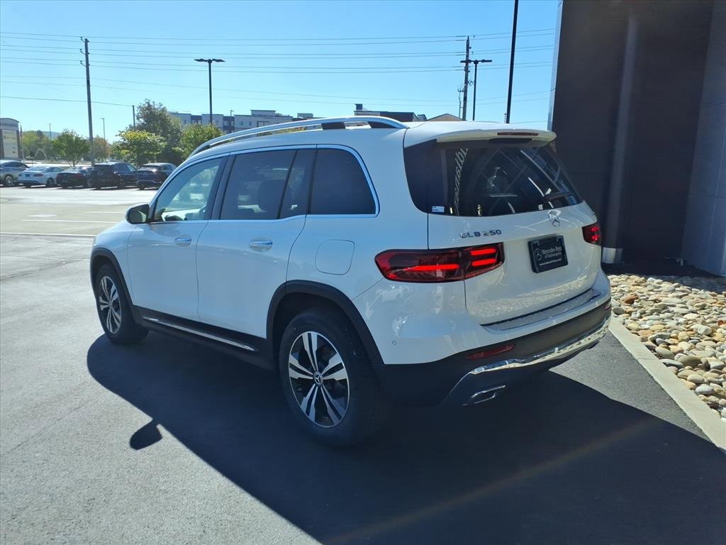 New 2025 Mercedes-Benz GLB 250 4MATIC image 4