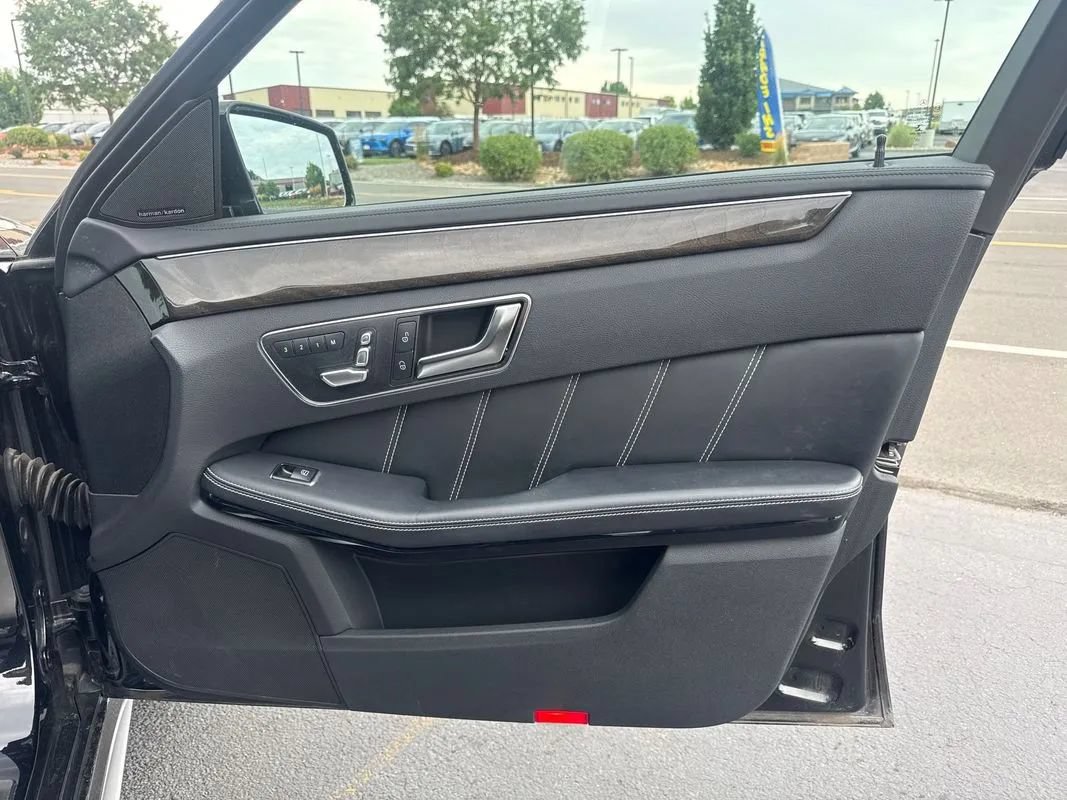 Used 2015 Mercedes-Benz E 63 AMG S-Model image 28