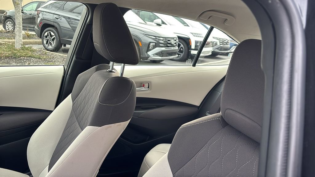 Used 2021 Toyota Corolla LE image 25