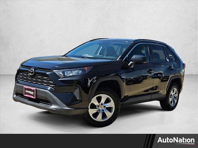 Used 2021 Toyota RAV4 LE image 1