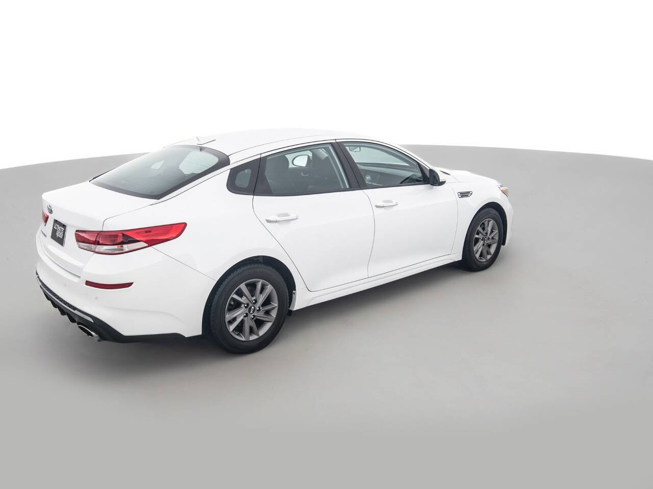 Used 2020 Kia Optima LX image 5