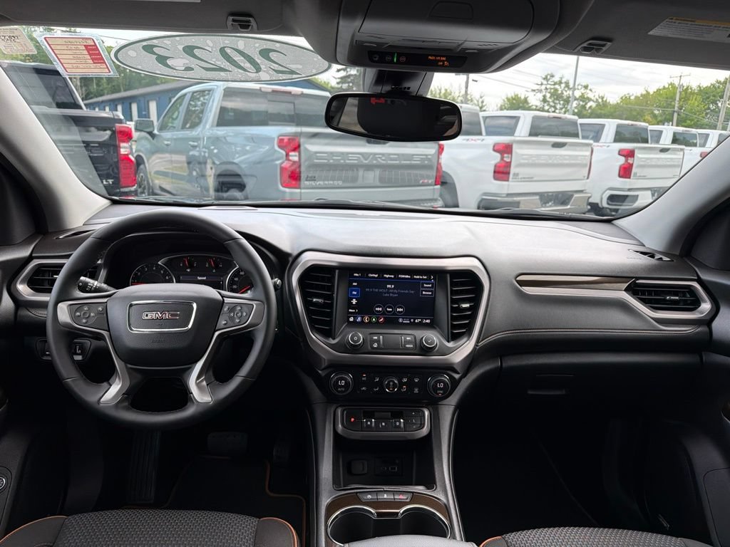 Used 2023 GMC Acadia AT4 AWD/4WD image 12