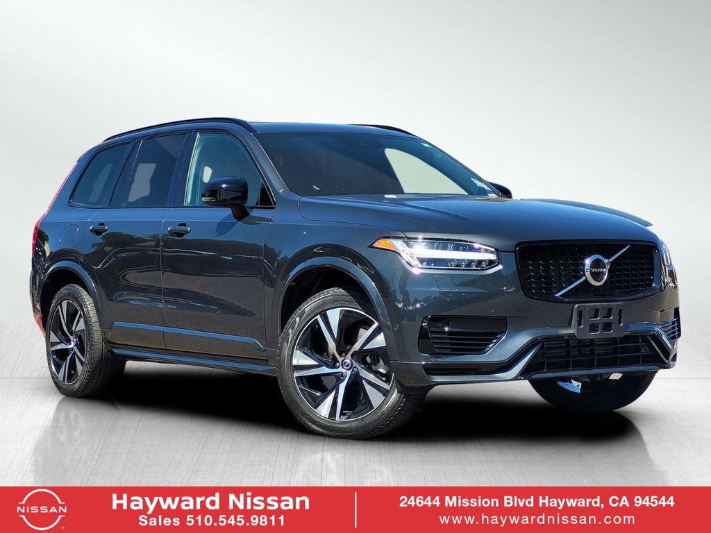 Used 2022 Volvo XC90 T8 R-Design w/ Advanced Package