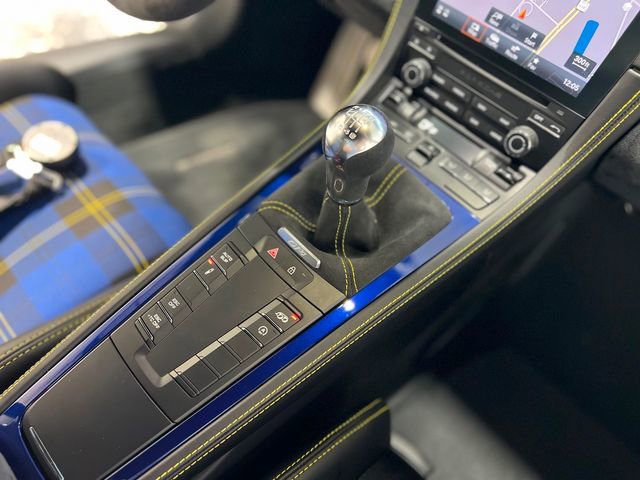 Used 2020 Porsche 718 Cayman GT4 RWD image 27