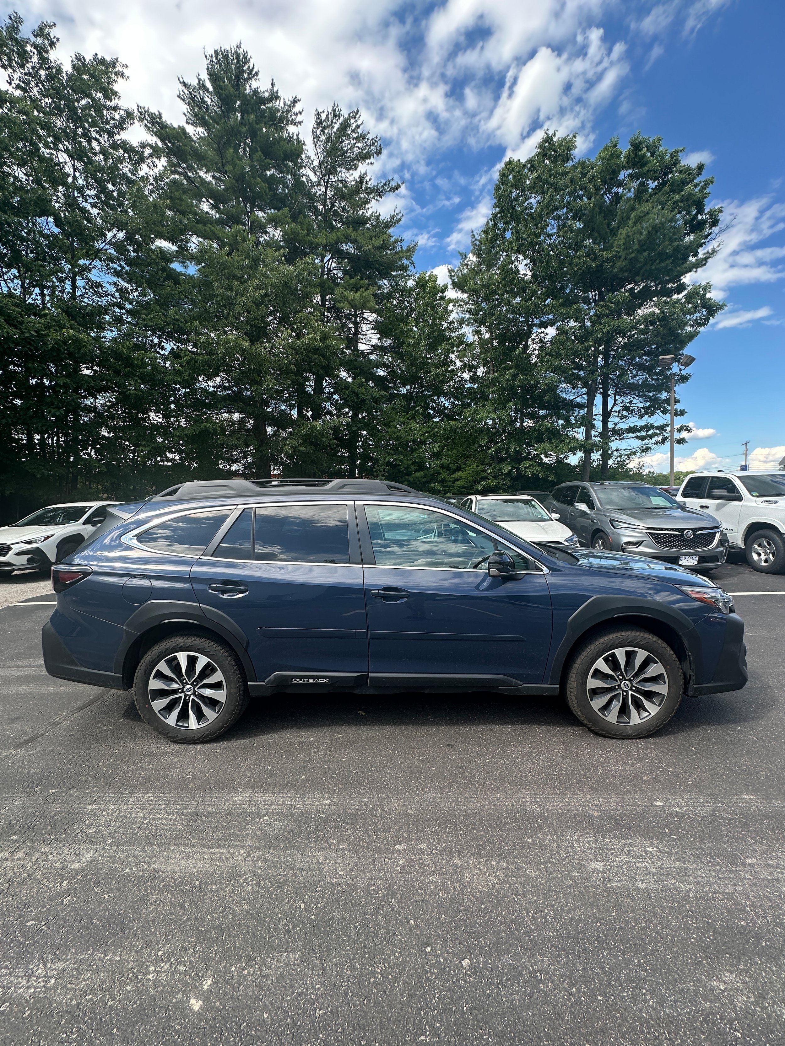 Used 2024 Subaru Outback Limited AWD/4WD image 4