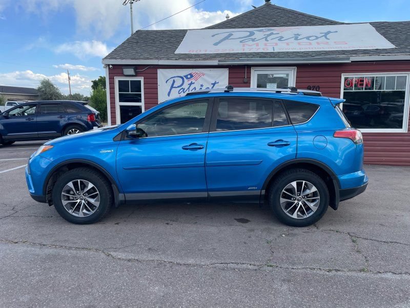 Used 2017 Toyota RAV4 LE Plus AWD/4WD image 2