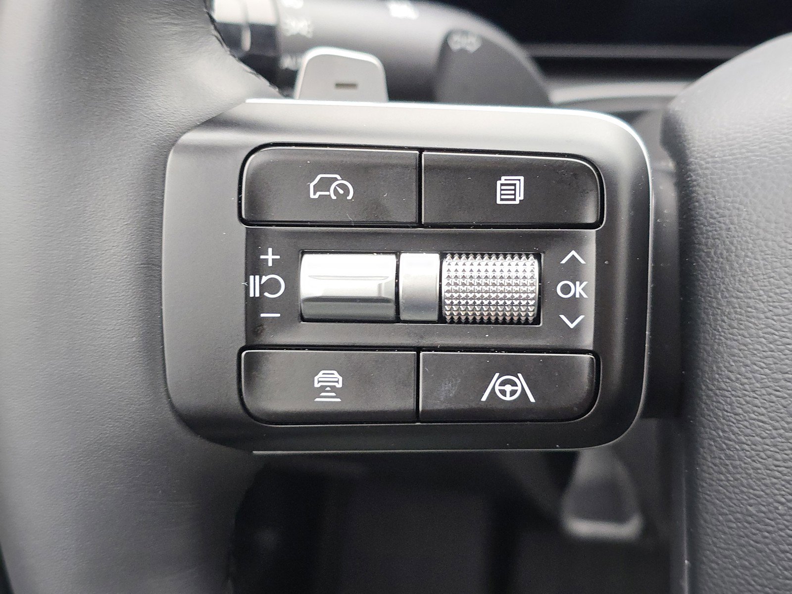 Used 2025 Hyundai Santa Fe XRT image 19