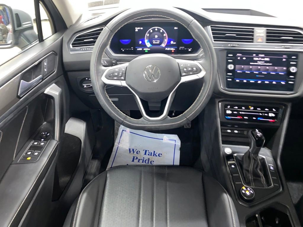 Used 2023 Volkswagen Tiguan SE image 24