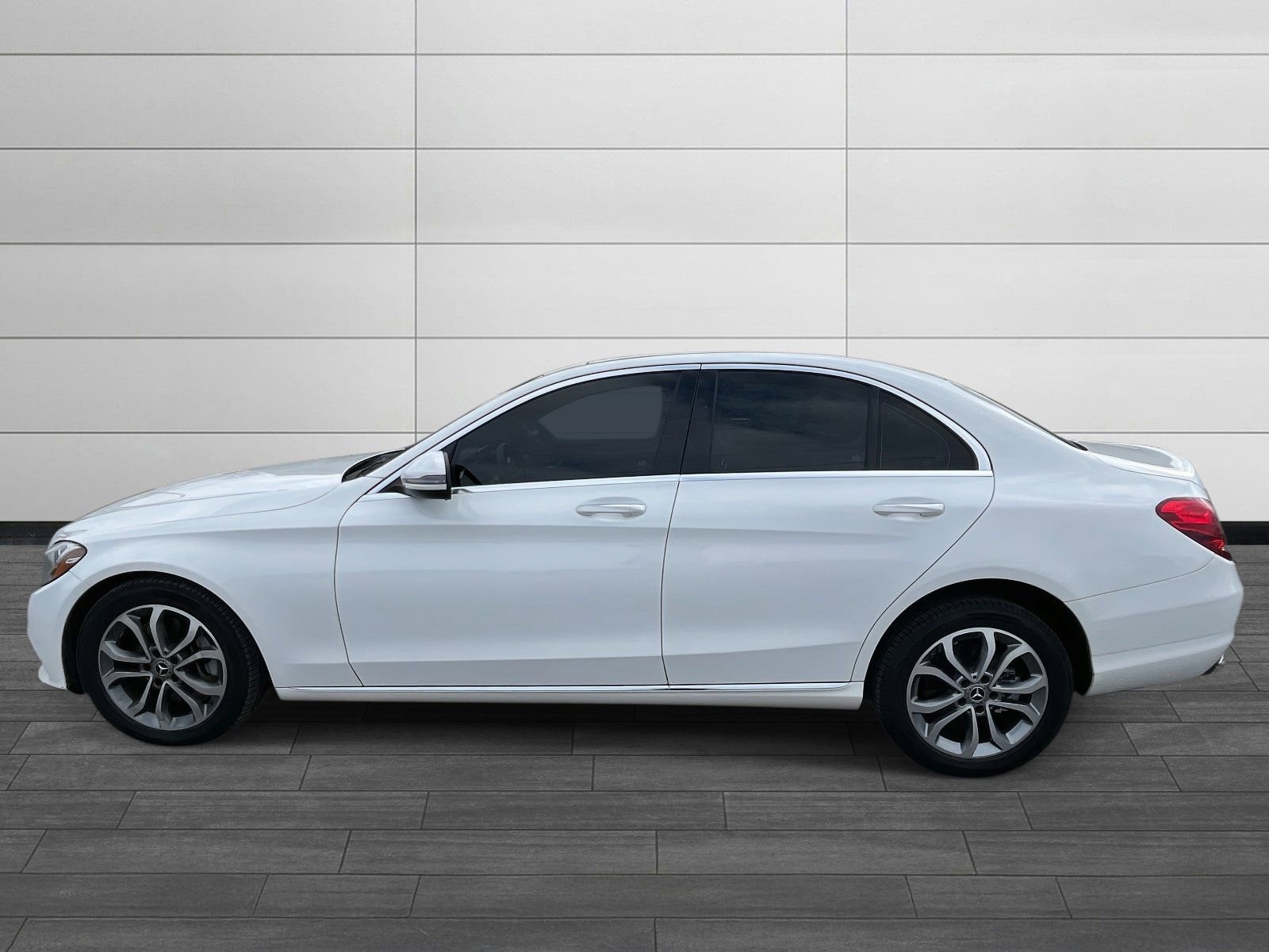 Used 2018 Mercedes-Benz C 300 4MATIC Sedan image 5