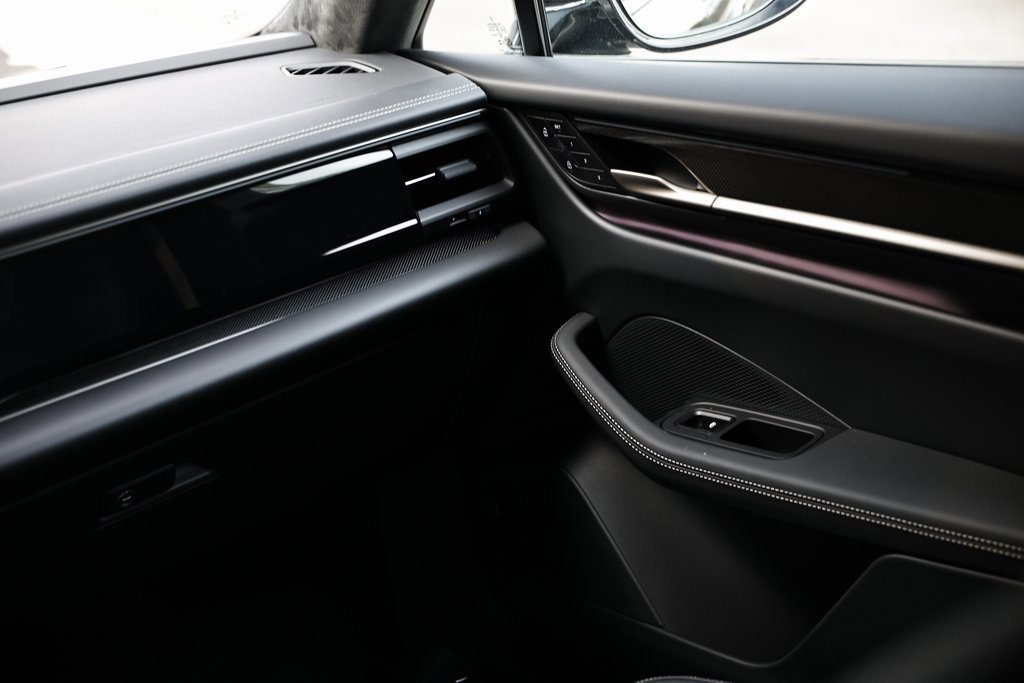 New 2025 Porsche Macan Turbo Electric image 30