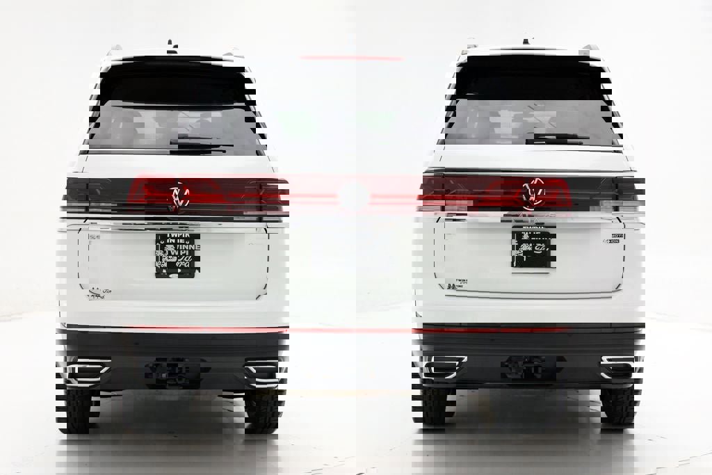 Used 2025 Volkswagen Atlas SE image 8