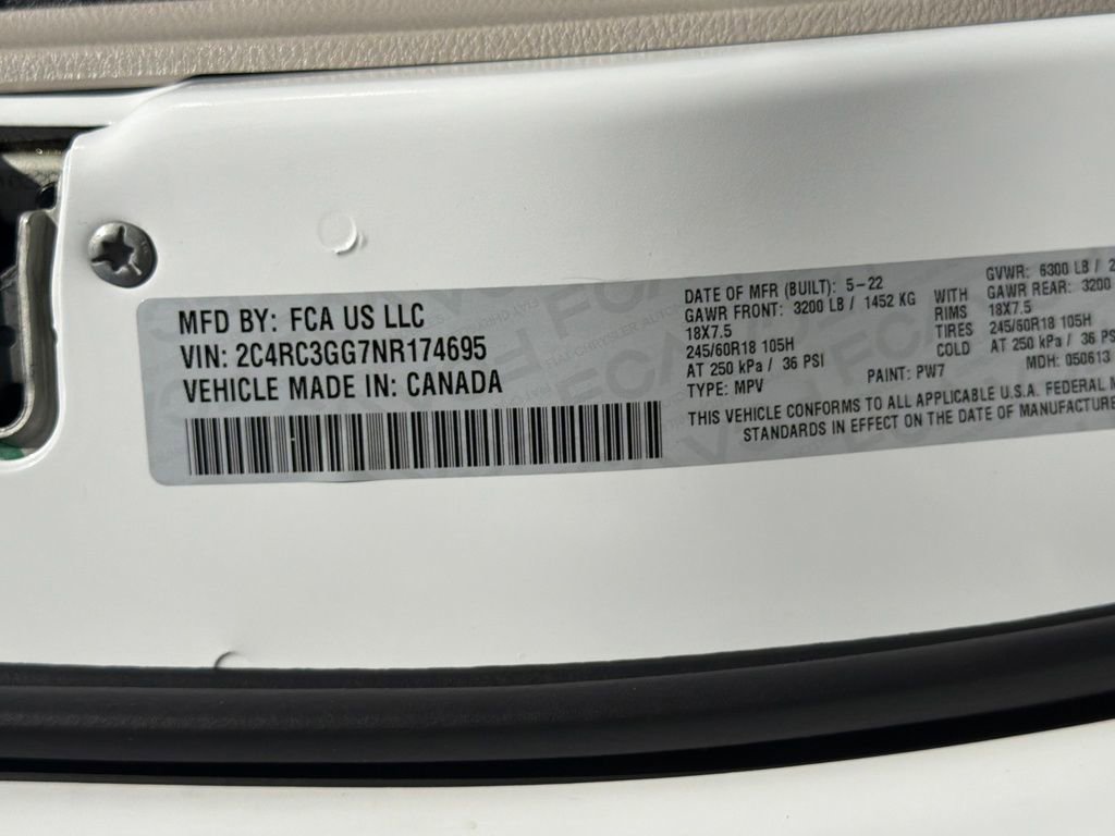 Used 2022 Chrysler Pacifica Limited image 45