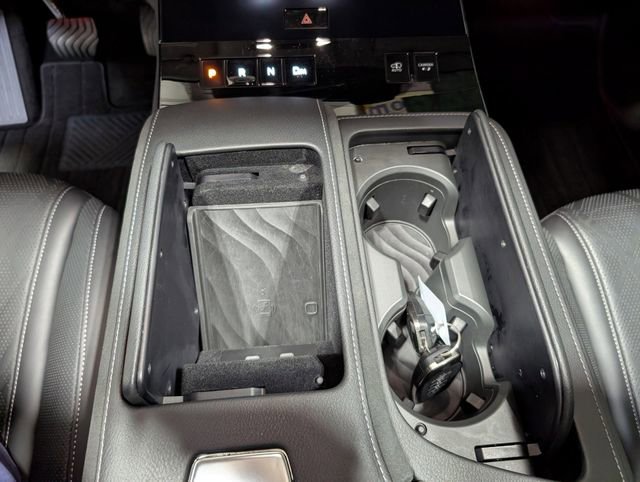 Used 2025 INFINITI QX80 Sensory image 26