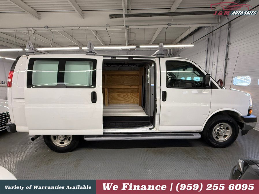 Used 2018 Chevrolet Express 2500 w/ Driver Convenience Package RWD image 25