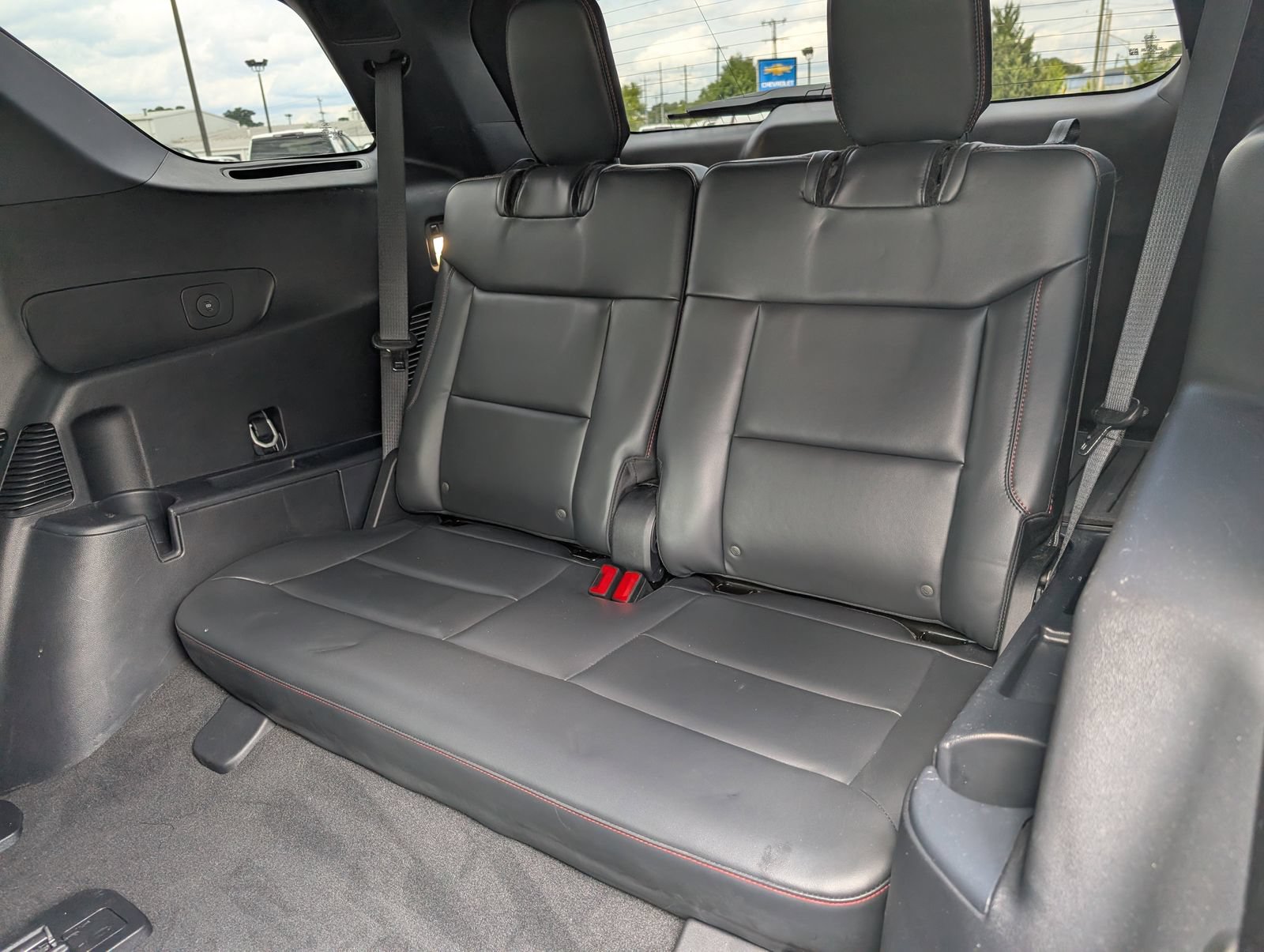 Used 2025 Ford Explorer ST-Line w/ Premium Package RWD image 24