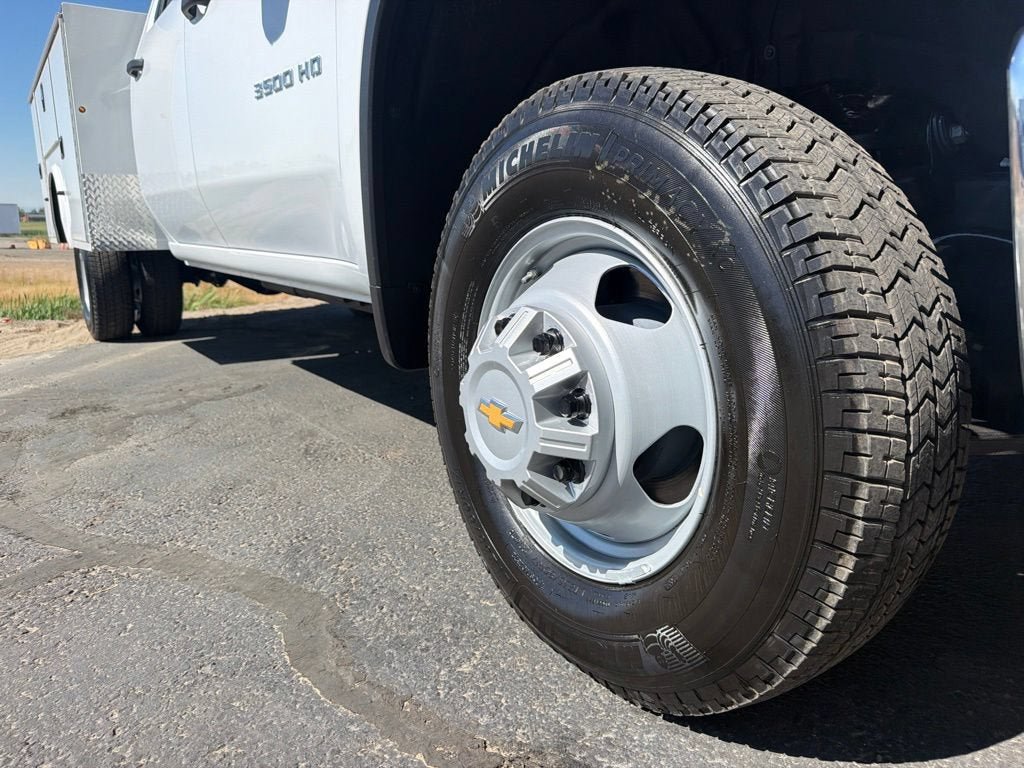 New 2026 Chevrolet Silverado 3500 W/T w/ WT Convenience Package AWD/4WD image 4