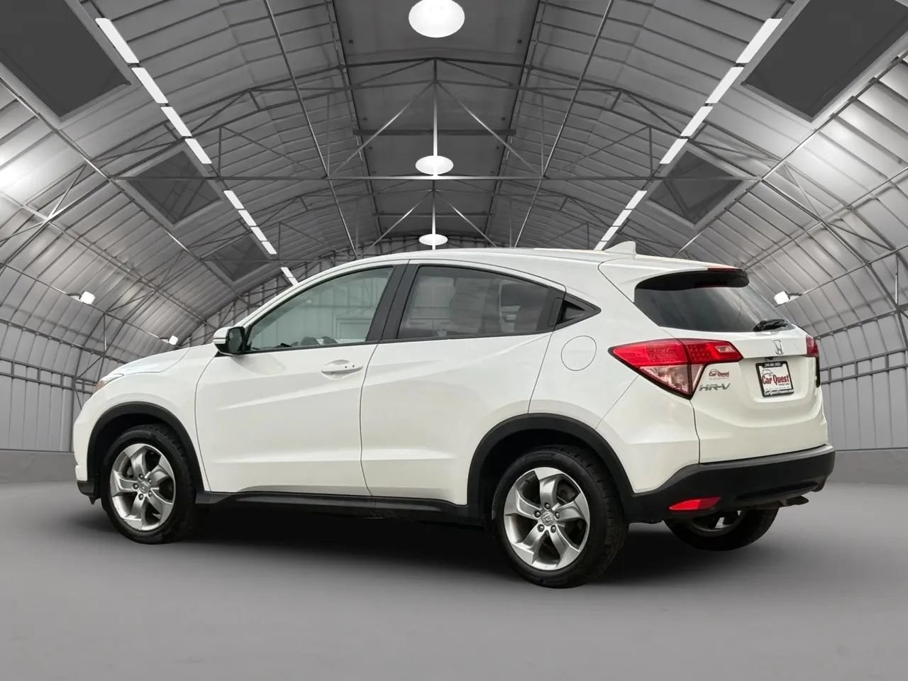 Used 2017 Honda HR-V EX image 5