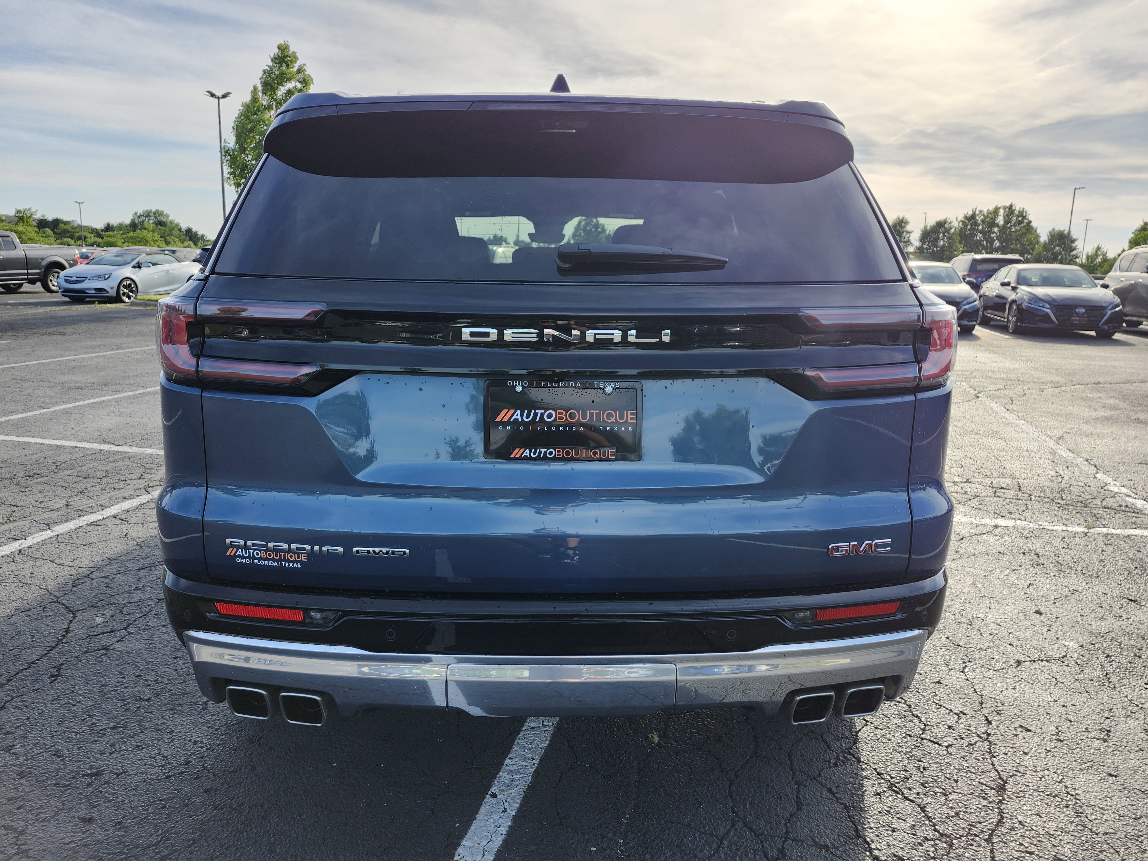 Used 2025 GMC Acadia Denali w/ Super Cruise Package AWD/4WD image 16