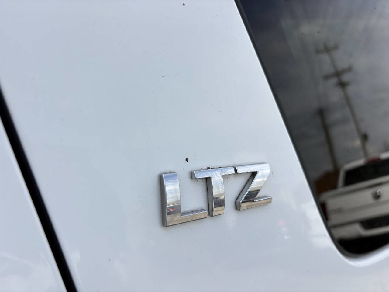 Used 2007 Chevrolet Tahoe LTZ w/ LTZ Preferred Equipment Group RWD image 30