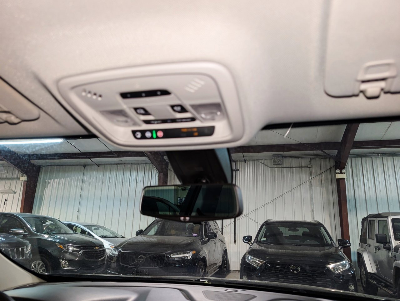 Used 2019 Chevrolet Traverse Premier w/ Redline Edition image 43