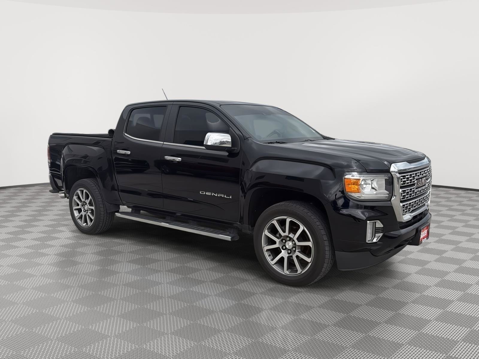 Used 2021 GMC Canyon Denali image 7