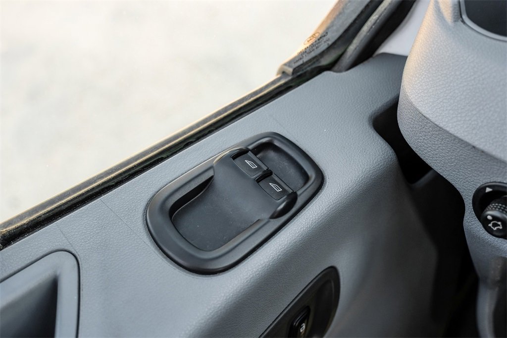 Used 2016 Ford Transit 350 XL image 39